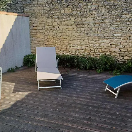 Studio Charmant Avec Terrasse Et Acces Plage A Martin De Re - Fr-1-544-18 Apartment