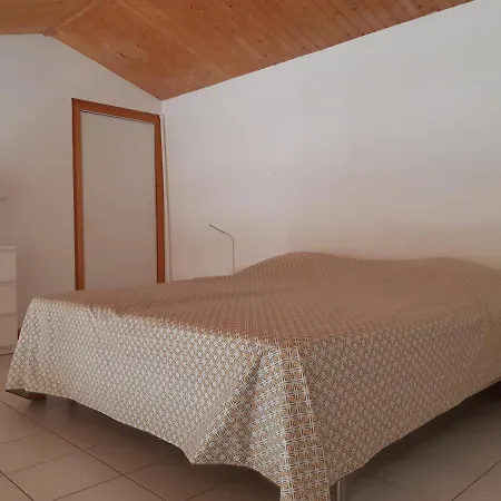 Studio Charmant Avec Terrasse Et Acces Plage A Martin De Re - Fr-1-544-18 Apartment Saint-Martin-de-Re