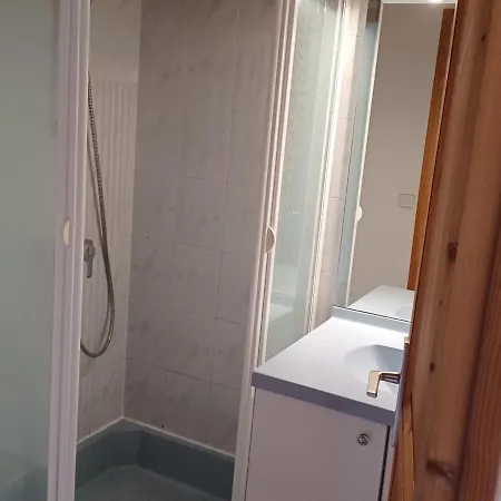 Studio Charmant Avec Terrasse Et Acces Plage A Martin De Re - Fr-1-544-18 Apartment *